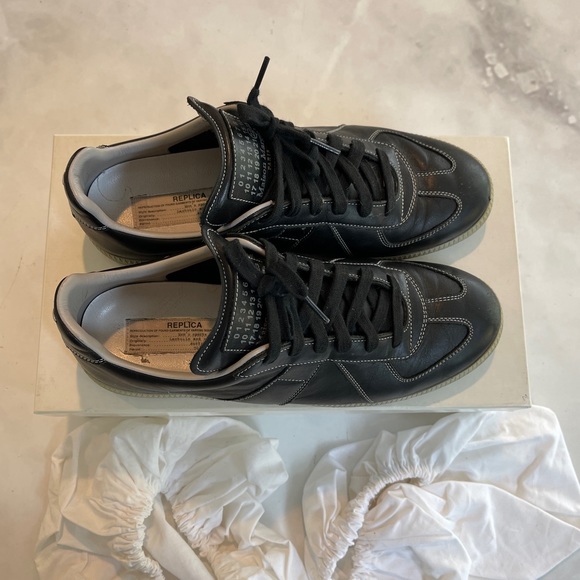 Maison Martin Margiela “Replica” Black/Grey Lamb size 9M/42Euro Moderately Worn - Picture 3 of 5